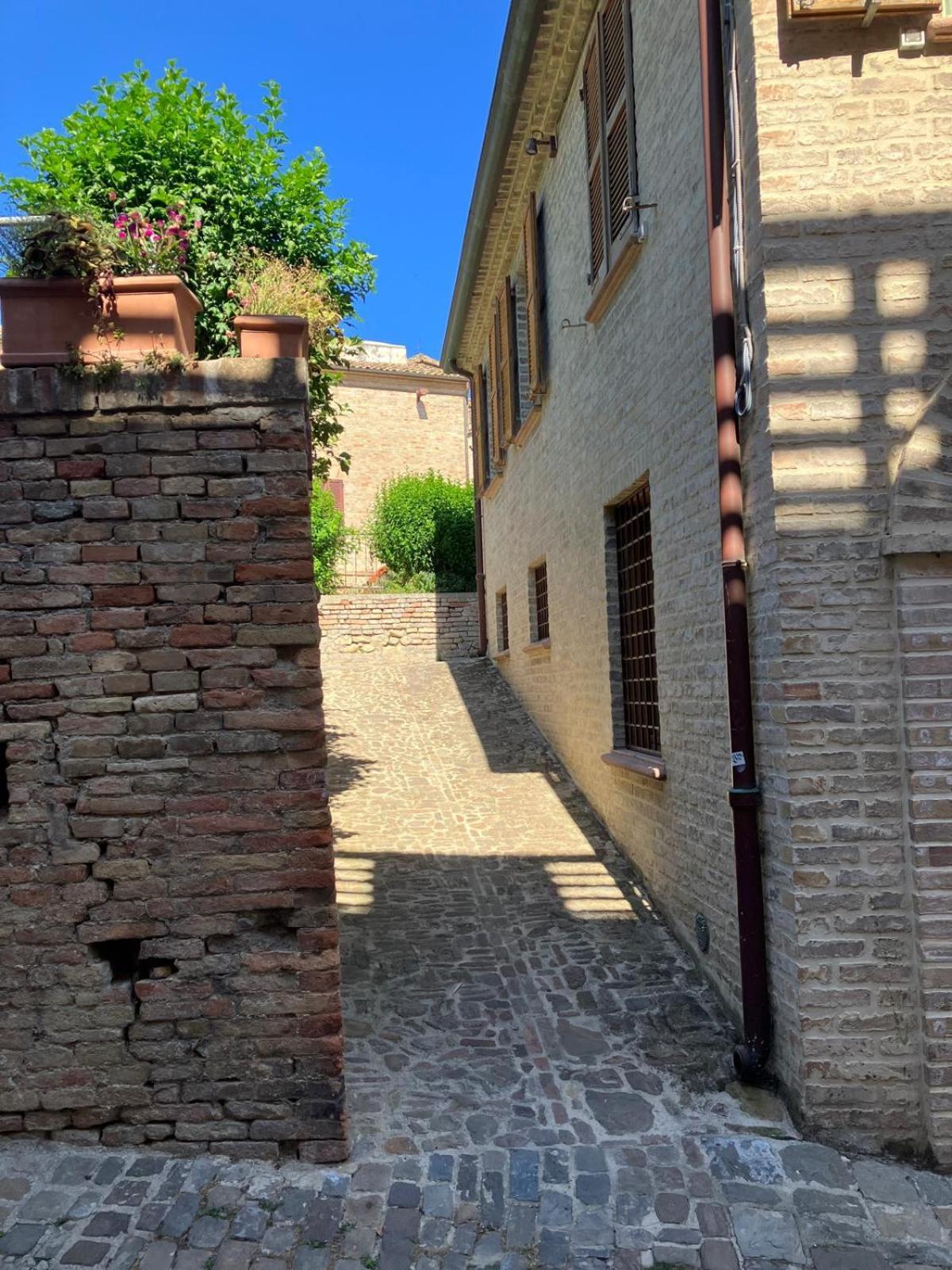 La Loggia Historic Resort Gradara Exterior foto